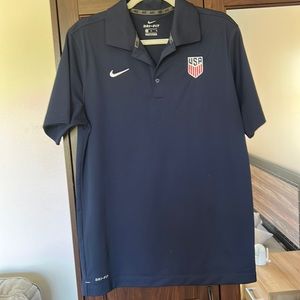 Like new USA men’s Soccer Nike polo